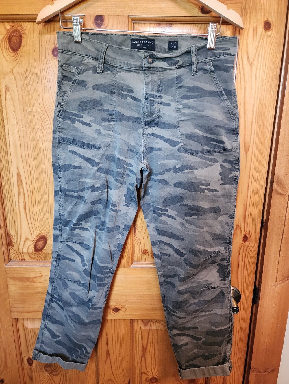 Lucky Brand Ladies The Cargo Green Camo Relaxed Jeans, Size 8